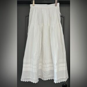 Chic White Maxi Skirt